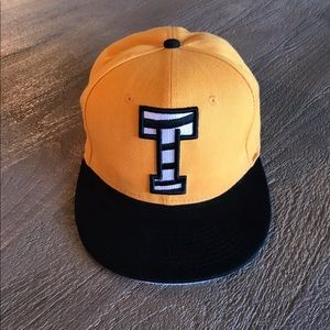 Trukfit 🛹 1st Edition SnapBack Hat Black Yellow Zebra Print Adult Skateboard.